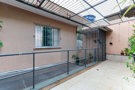 Casa à venda com 178m², 3 quartos e 3 vagas Casa à venda com 178m², 3 quartos e 3 vagasTerraço