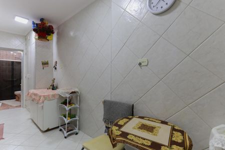 Casa à venda com 178m², 3 quartos e 3 vagas Casa à venda com 178m², 3 quartos e 3 vagasJardim de inverno