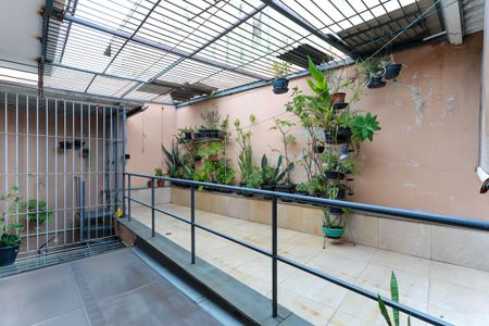 Casa à venda com 178m², 3 quartos e 3 vagas Casa à venda com 178m², 3 quartos e 3 vagasTerraço