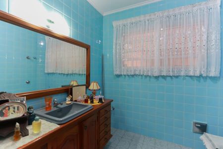 Casa à venda com 178m², 3 quartos e 3 vagas Casa à venda com 178m², 3 quartos e 3 vagasBanheiro 1