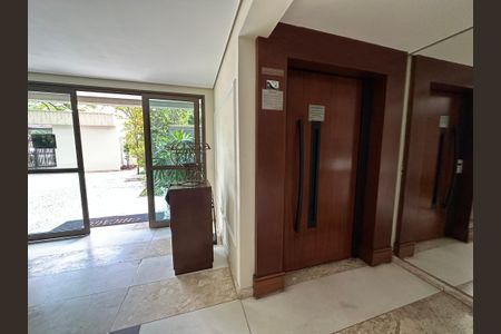 Apartamento para alugar com 43m², 2 quartos e 2 vagasHall de entrada