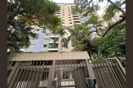 Apartamento para alugar com 43m², 2 quartos e 2 vagasFachada