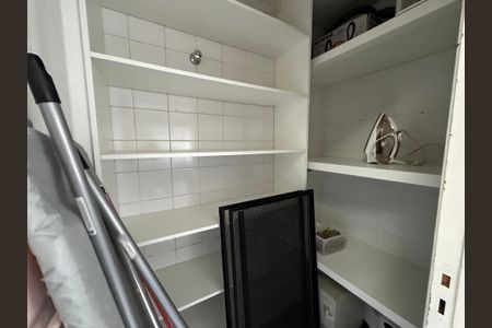 Apartamento para alugar com 43m², 2 quartos e 2 vagasDespensa