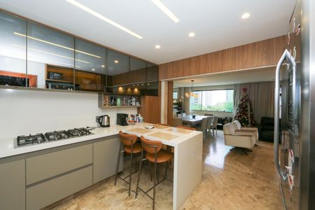 Apartamento à venda com 146m², 4 quartos e 2 vagas Apartamento à venda com 146m², 4 quartos e 2 vagasCOZINHA