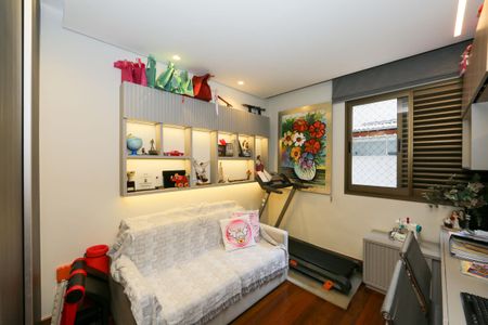 Apartamento à venda com 146m², 4 quartos e 2 vagas Apartamento à venda com 146m², 4 quartos e 2 vagasQUARTO3