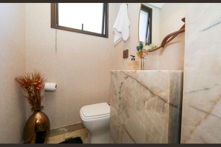 Apartamento à venda com 146m², 4 quartos e 2 vagas Apartamento à venda com 146m², 4 quartos e 2 vagasBANHEIRO3