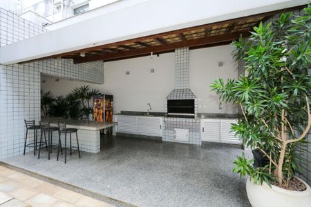 Apartamento à venda com 146m², 4 quartos e 2 vagas Apartamento à venda com 146m², 4 quartos e 2 vagasESPACO GOURMET