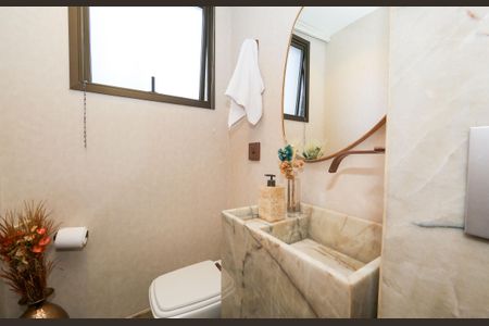 Apartamento à venda com 146m², 4 quartos e 2 vagas Apartamento à venda com 146m², 4 quartos e 2 vagasBANHEIRO3