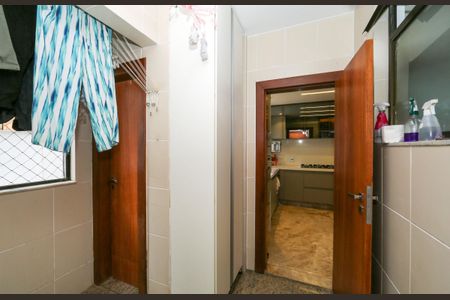 Apartamento à venda com 146m², 4 quartos e 2 vagas Apartamento à venda com 146m², 4 quartos e 2 vagasAREA DE SERVICO