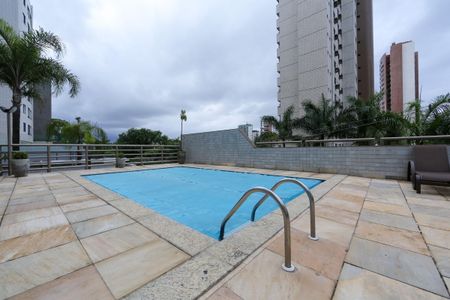 Apartamento à venda com 146m², 4 quartos e 2 vagas Apartamento à venda com 146m², 4 quartos e 2 vagasPISCINA