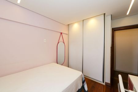 Apartamento à venda com 146m², 4 quartos e 2 vagas Apartamento à venda com 146m², 4 quartos e 2 vagasQUARTO2