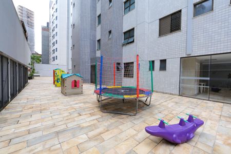 Apartamento à venda com 146m², 4 quartos e 2 vagas Apartamento à venda com 146m², 4 quartos e 2 vagasPLAYGROUND