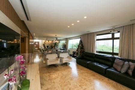 Apartamento à venda com 146m², 4 quartos e 2 vagas Apartamento à venda com 146m², 4 quartos e 2 vagasSALA