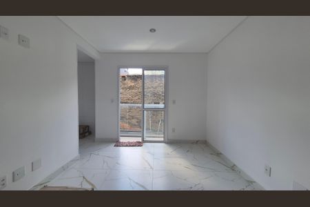 Sala  de apartamento para alugar com 2 quartos, 50m² em Vila Alice, Santo André