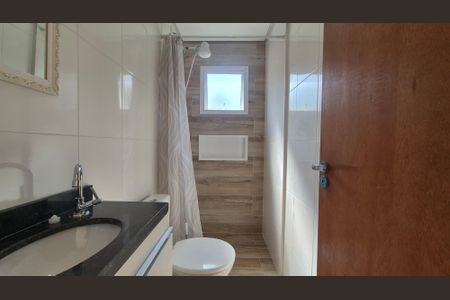 Apartamento para alugar com 50m², 2 quartos e 1 vagaBanheiro da suíte 