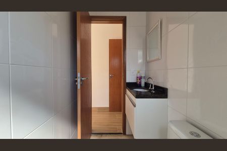 Apartamento para alugar com 50m², 2 quartos e 1 vagaBanheiro da suíte 
