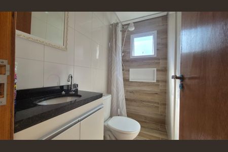 Apartamento para alugar com 50m², 2 quartos e 1 vagaBanheiro da suíte 