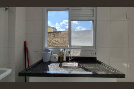 Apartamento para alugar com 50m², 2 quartos e 1 vagaCozinha 