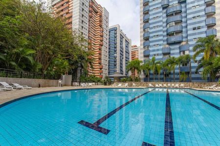 Apartamento à venda com 150m², 3 quartos e 2 vagasÁrea comum - Piscina