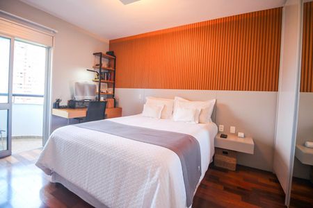 Apartamento à venda com 150m², 3 quartos e 2 vagasSuíte 2