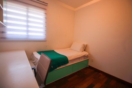 Apartamento à venda com 150m², 3 quartos e 2 vagasQuarto