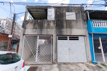 Casa à venda com 120m², 4 quartos e 2 vagasFachada