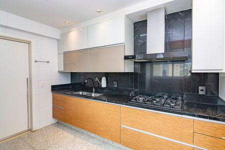 Apartamento para alugar com 154m², 3 quartos e 4 vagasCozinha