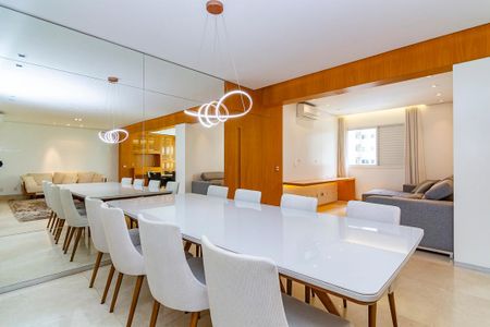 Apartamento para alugar com 154m², 3 quartos e 4 vagasSala