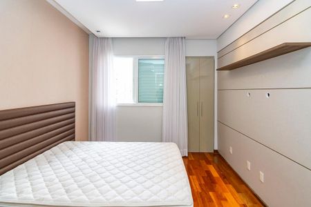Apartamento para alugar com 154m², 3 quartos e 4 vagasSuíte 1
