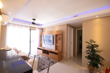 Sala de apartamento à venda com 2 quartos, 66m² em Taquara, Rio de Janeiro