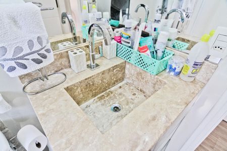 Casa à venda com 120m², 3 quartos e 2 vagasCasa 2 - banheiro