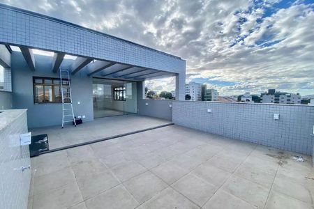 Casa à venda com 290m², 4 quartos e 4 vagas