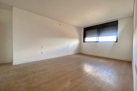 Casa à venda com 290m², 4 quartos e 4 vagas