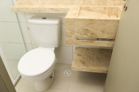 Apartamento para alugar com 60m², 2 quartos e 1 vaga Apartamento para alugar com 60m², 2 quartos e 1 vagaBanheiro da Suíte