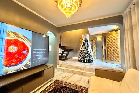 Casa à venda com 186m², 3 quartos e 2 vagasSala