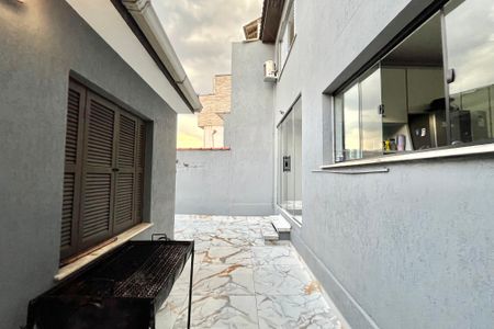 Casa à venda com 186m², 3 quartos e 2 vagasÁrea externa