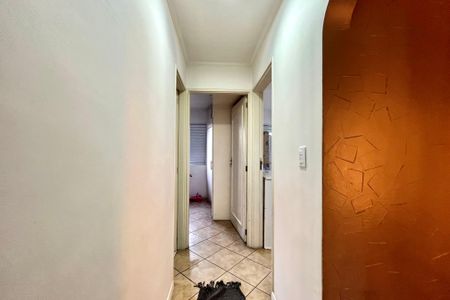 Casa à venda com 186m², 3 quartos e 2 vagasCorredor