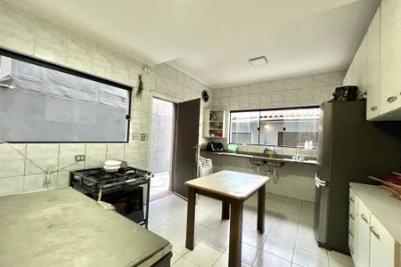 Casa à venda com 186m², 3 quartos e 2 vagasCozinha