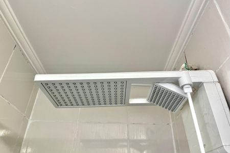 Casa à venda com 186m², 3 quartos e 2 vagasBanheiro da Suíte