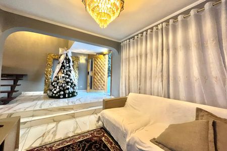 Sala de casa à venda com 3 quartos, 186m² em Parque Imperial, São Paulo