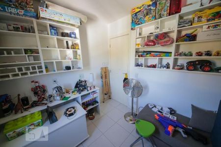 Apartamento à venda com 2 quartos, 60m² em Maceio, Niterói