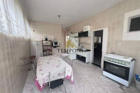 Casa à venda com 192m², 3 quartos e 2 vagas