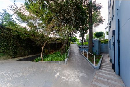 Apartamento para alugar com 55m², 2 quartos e 1 vagaÁrea comum