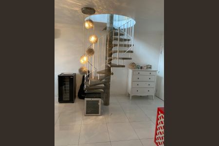 Apartamento à venda com 262m², 4 quartos e 3 vagasFoto 01