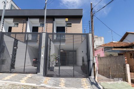 Casa à venda com 90m², 3 quartos e 2 vagasFachada