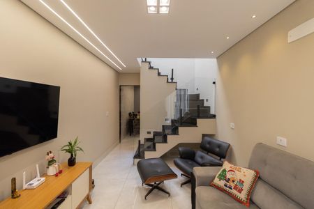 Casa à venda com 90m², 3 quartos e 2 vagasSala