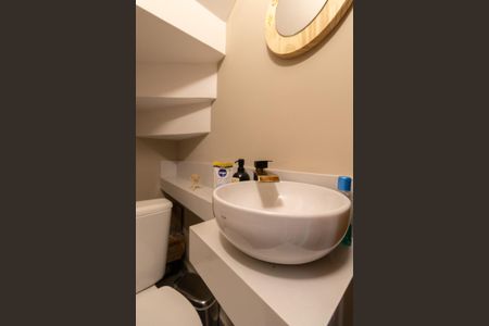 Casa à venda com 90m², 3 quartos e 2 vagasLavabo