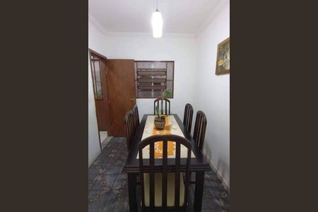 Casa à venda com 7 quartos, 250m² em São João Batista, Belo Horizonte