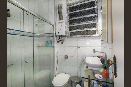 Apartamento à venda com 72m², 2 quartos e 1 vagaBanheiro Corredor
