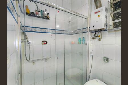 Apartamento à venda com 72m², 2 quartos e 1 vagaBanheiro Corredor